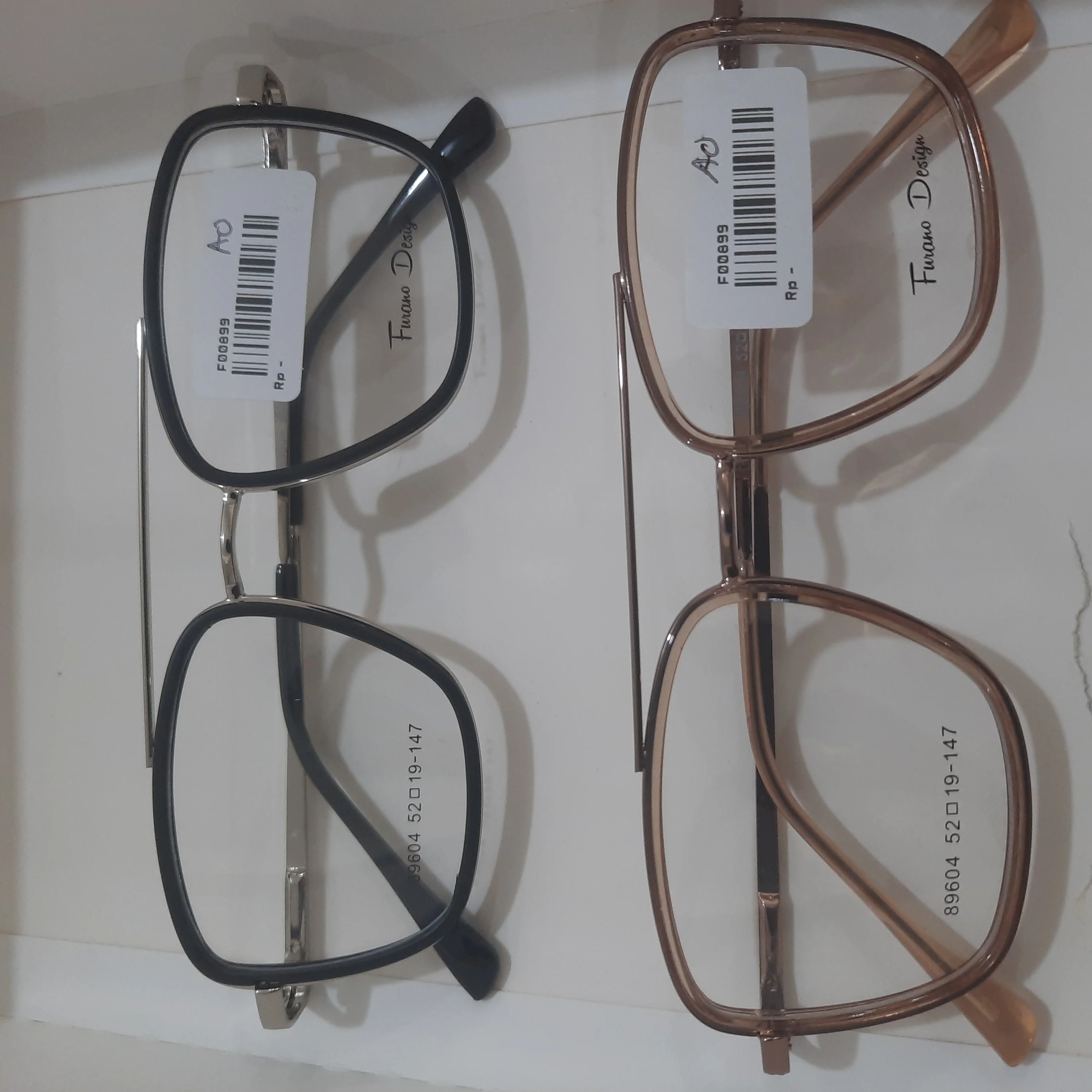 Frame besi