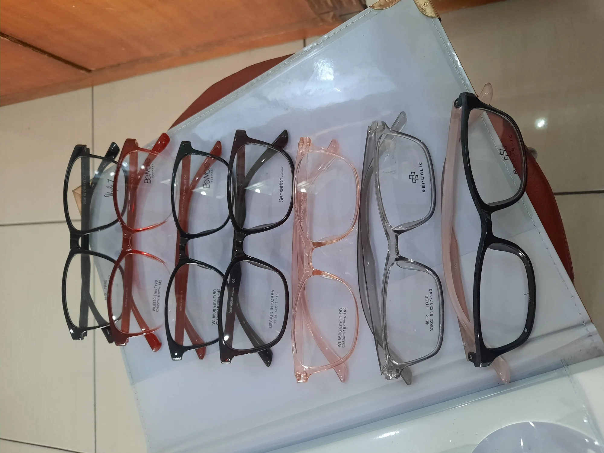Frame plastik